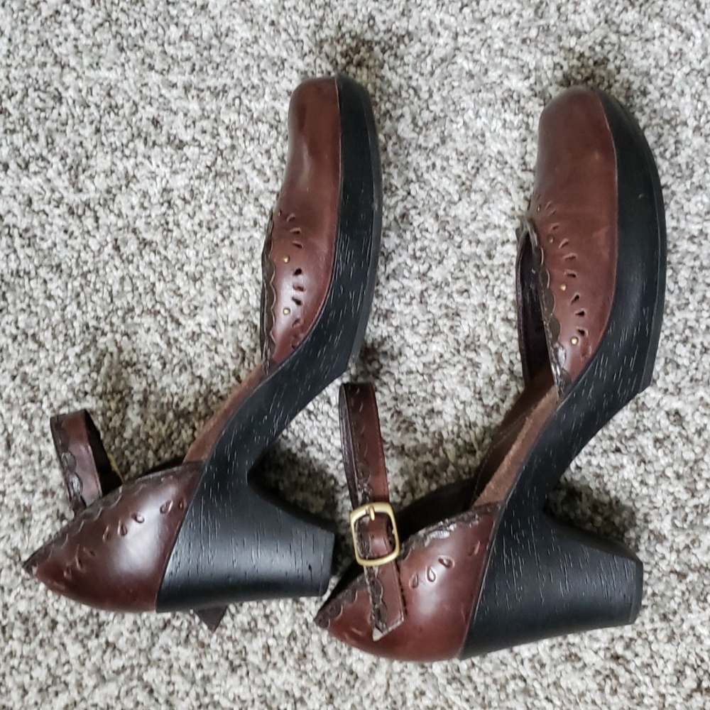 Indigo By Clarks Leather Pumps